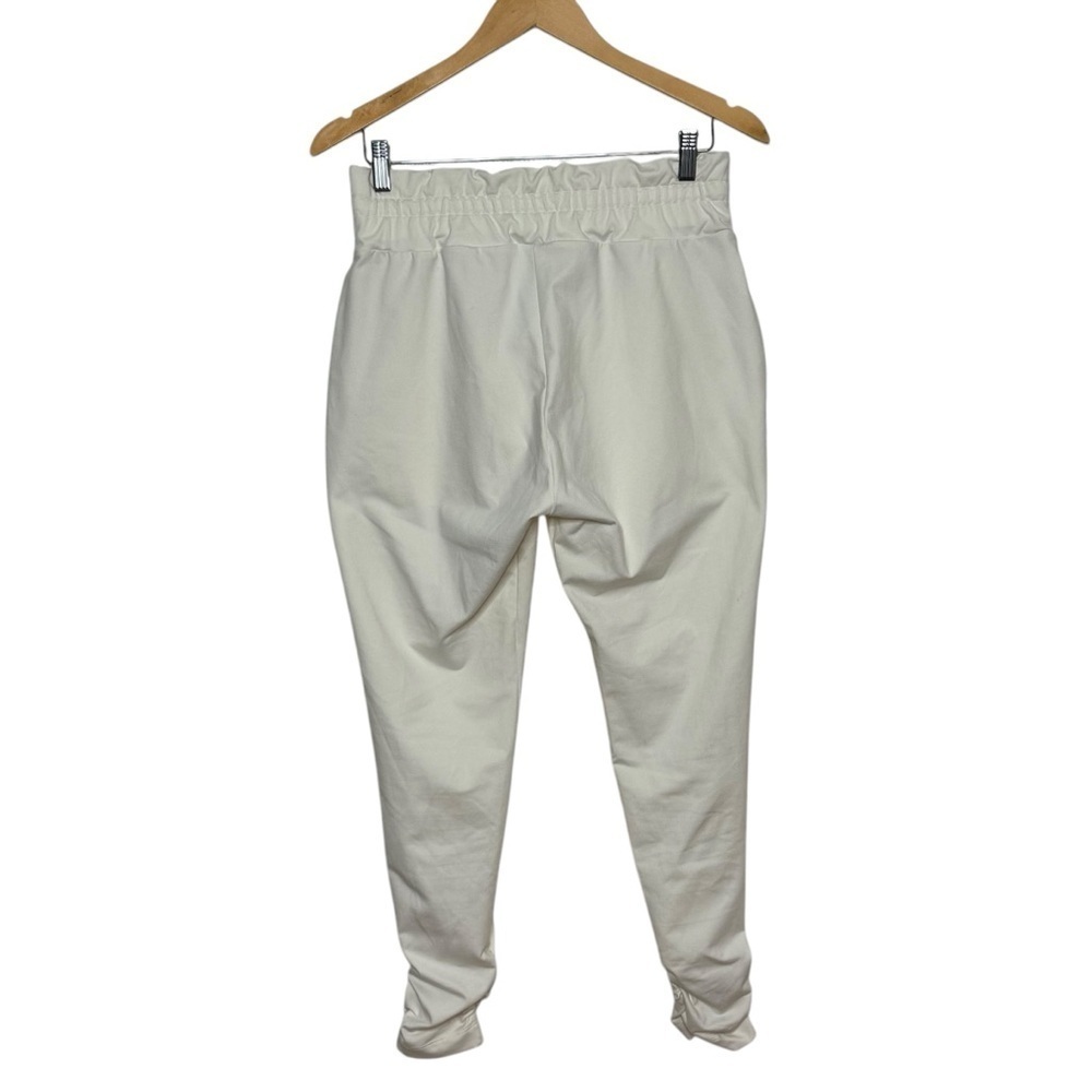 Gym Shark Whitney Simmons Ivory Tapered Athletic
Sweats Stretch Womens SZ. M - Picture 6 of 15